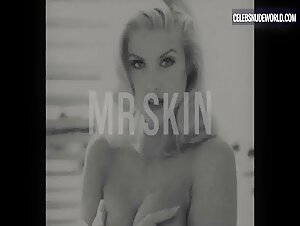 Anna Nicole Smith breasts, underwear scene in Anna Nicole Smith: You Don't Know Me (2023) 11