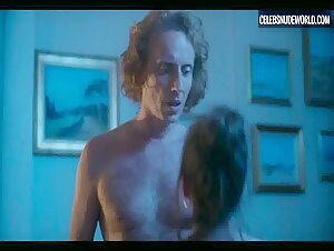 Iris Jodorowsky breasts, Nude scene in Between Us (2023) 7