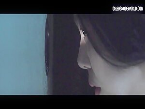 Tae-ri Kim Nude, changing scene in The Handmaiden (2016) 10