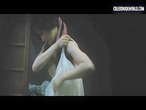 Tae-ri Kim Nude, changing scene in The Handmaiden (2016)