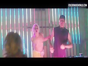 Morgan Saylor breasts, Nude scene in White Girl (2016) 11