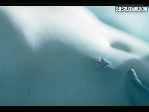 Elisabeth Moss Underwear, Bedroom scene in The Handmaid's Tale (2017-2022)