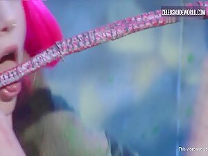Jin N Tonic Tattoos, Outdoors scene in Predator World (2017) 18