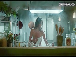 Luciana Paes Skingoria, Brunette scene in Friendly Beast (2018) 9