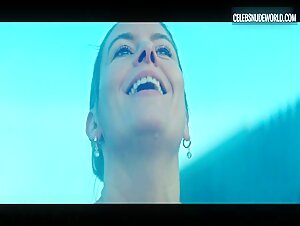 Saga Garðarsdottir Sex, Sexy scene in Stella Blómkvist (2017-2021) 12