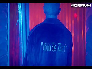 Asphyxia Noir Stripper, Breasts scene in The Queen of Hollywood Blvd (2018) 4