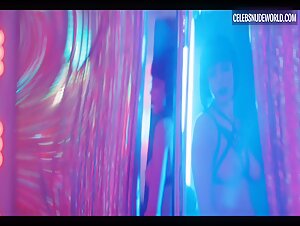 Asphyxia Noir Stripper, Breasts scene in The Queen of Hollywood Blvd (2018) 5