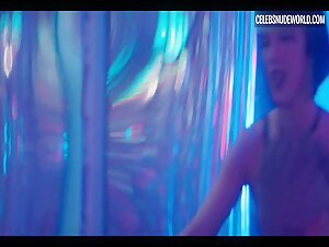 Asphyxia Noir Stripper, Breasts scene in The Queen of Hollywood Blvd (2018) 6