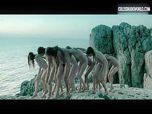 Lola Klamroth Bush, Breasts scene in Capri-Revolution (2018)