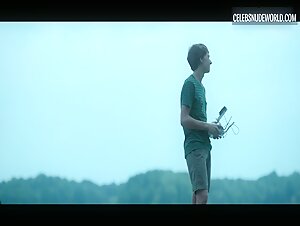 Madison Thompson Smiling, Dock scene in Ozark (2017-2020) 11