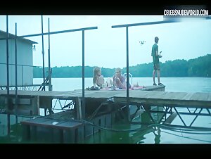 Madison Thompson Smiling, Dock scene in Ozark (2017-2020) 4