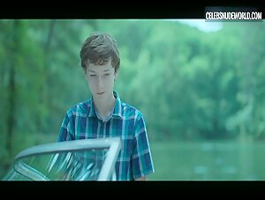 Madison Thompson Boats, Lake scene in Ozark (2017-2020) 11