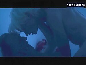 Delfine Bafort Blonde, Moaning scene in You Go To My Head (2017) 8
