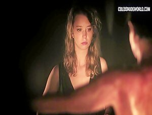 Jessica Batut bush, Nude scene in The Break (2016-2018) 18
