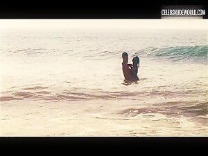 Cleo Tavares Blonde, Sideboob scene in Diamantino (2018) 19