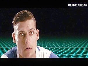 Cleo Tavares Beach, Public scene in Diamantino (2018) 11