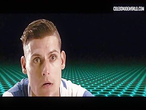 Cleo Tavares Beach, Public scene in Diamantino (2018) 14