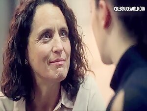 Erendira Ibarra, Claudette Maille Kissing, Lesbian scene in Ingobernable (2017-2018) 4