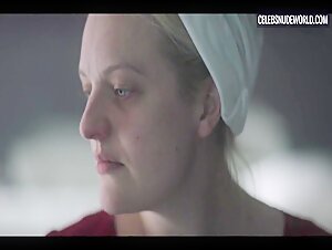 Elisabeth Moss Sexy, Cleavage scene in The Handmaid's Tale (2017-2022) 18