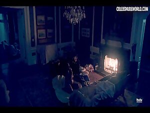 Elisabeth Moss Fireplace, Nude scene in The Handmaid's Tale (2017-2022) 15