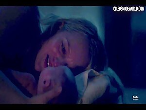 Elisabeth Moss Fireplace, Nude scene in The Handmaid's Tale (2017-2022) 18