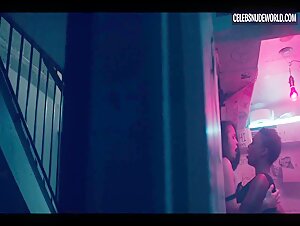 Samira Wiley, Michala Brasseur Lesbian, Fingering scene in The Handmaid's Tale (2017-2022) 7