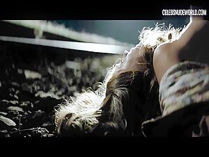 Dora Sztarenki breasts, Nude scene in Strangled (2016) 15