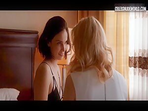 Heida Reed, Sara Dögg Ásgeirsdottir Voyeur, Brunette scene in Stella Blómkvist (2017-2021) 18
