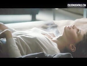Marine Vacth Cunnilingus, Sex scene in The Double Lover (2017) 14
