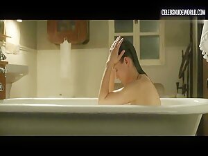 Marta Etura Nude, Brunette scene in The Invisible Guardian (2017) 6