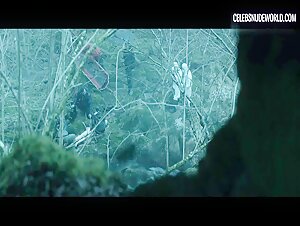 Marta Hernandez Brunette, Breasts scene in The Invisible Guardian (2017) 12