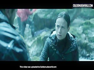 Marta Hernandez Brunette, Breasts scene in The Invisible Guardian (2017) 17