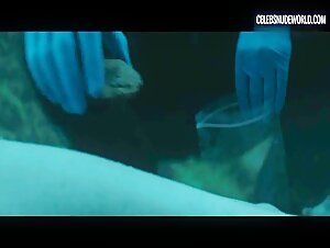 Valeria Salcedo Distant, Brunette scene in The Invisible Guardian (2017) 20