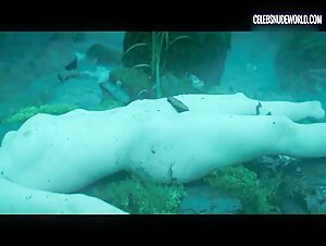Valeria Salcedo Breasts, Credits scene in The Invisible Guardian (2017) 7