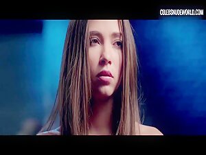 Yamila Saud, Naiara Awada underwear, breasts scene in Hypersomnia (2016) 10