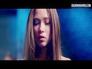 Yamila Saud, Naiara Awada underwear, breasts scene in Hypersomnia (2016) 15