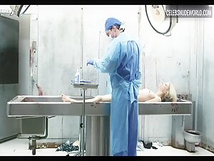 Jenice Marshall Scalpel, Surgery scene in Paramedics (2017) 19