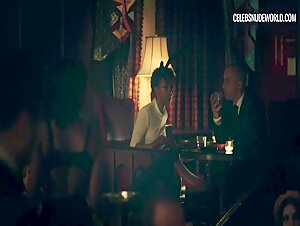 Samira Wiley Smoking, Cigarette scene in The Handmaid's Tale (2017-2022) 14