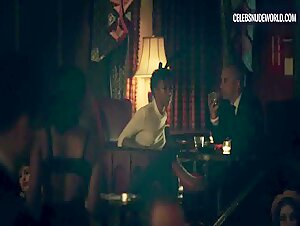 Samira Wiley Smoking, Cigarette scene in The Handmaid's Tale (2017-2022) 9