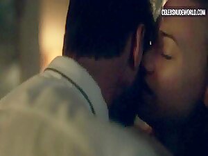 Yvonne Strahovski Sex, Blonde scene in The Handmaid's Tale (2017-2022) 9