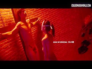 Flora Cheung bush, butt scene in Utopians (2016) 12