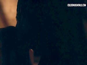 Elisabeth Moss Kissing, Breasts scene in The Handmaid's Tale (2017-2022) 4