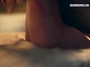 Elisabeth Moss Kissing, Breasts scene in The Handmaid's Tale (2017-2022) 6