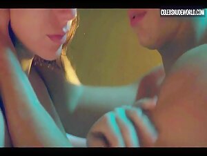 Blanca Suarez Tub, Kissing scene in Cable Girls (2017-2020) 16