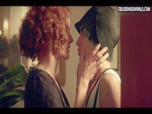 Ana Polvorosa, Ana Fernandez Blonde, Lesbian scene in Cable Girls (2017-2020) 4