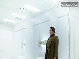 Alexis Bledel Brunette, Bandage scene in The Handmaid's Tale (2017-2022) 11