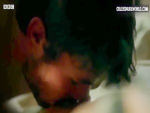 Synnove Karlsen Sex, Bedroom scene in Clique (2017-2018) 12
