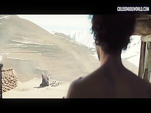 María Valverde breasts, Nude scene in Ali & Nino (2016) 5