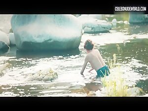 Julia Koschitz breasts, Nude scene in Jonathan (2016) 9