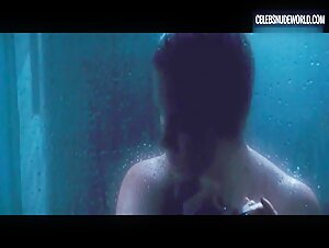 Amy Adams Wet, Shower scene in Nocturnal Animals (2016) 20